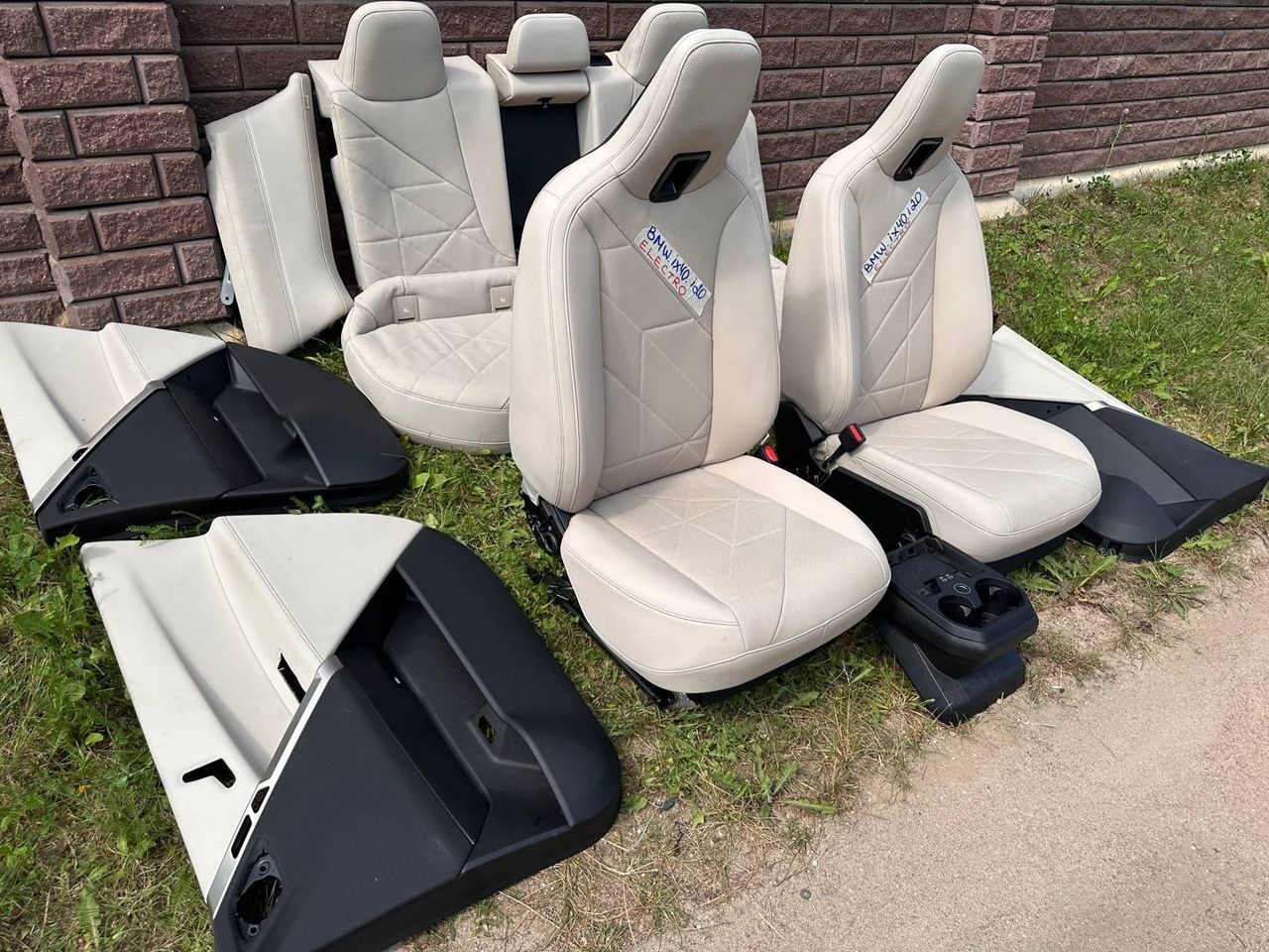 салон (комплект сидений) BMW iX I20 2022, электро, полный привод, правый руль