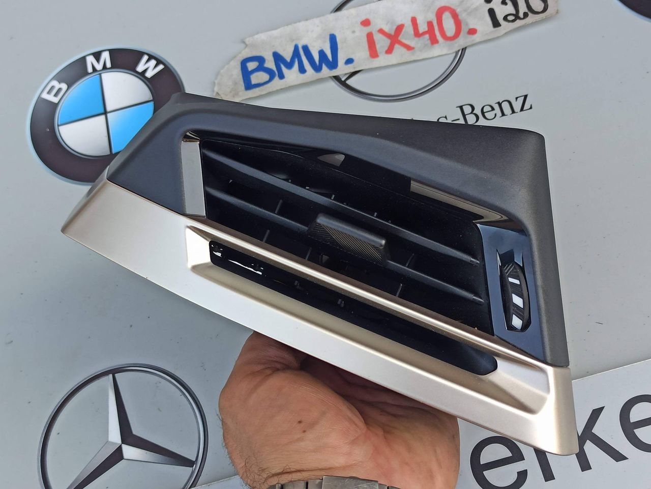 дефлектор обдува салона BMW iX I20 2022, электро, полный привод, правый руль, 9490660
