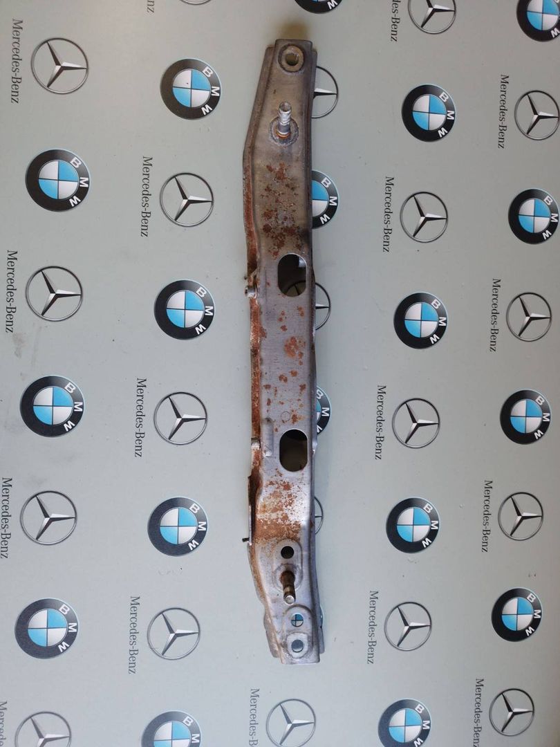 кронштейн (крепление) BMW 7 серия F01/F02 2008, 6776294