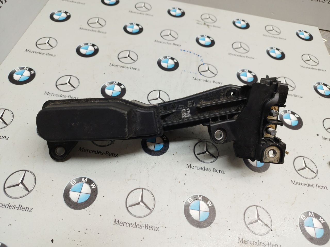 распределитель тока BMW 5 серия G30/G31 G31 2018, 2.0 л., B48 B20 A, бензин, задний привод, правый руль, 9339823