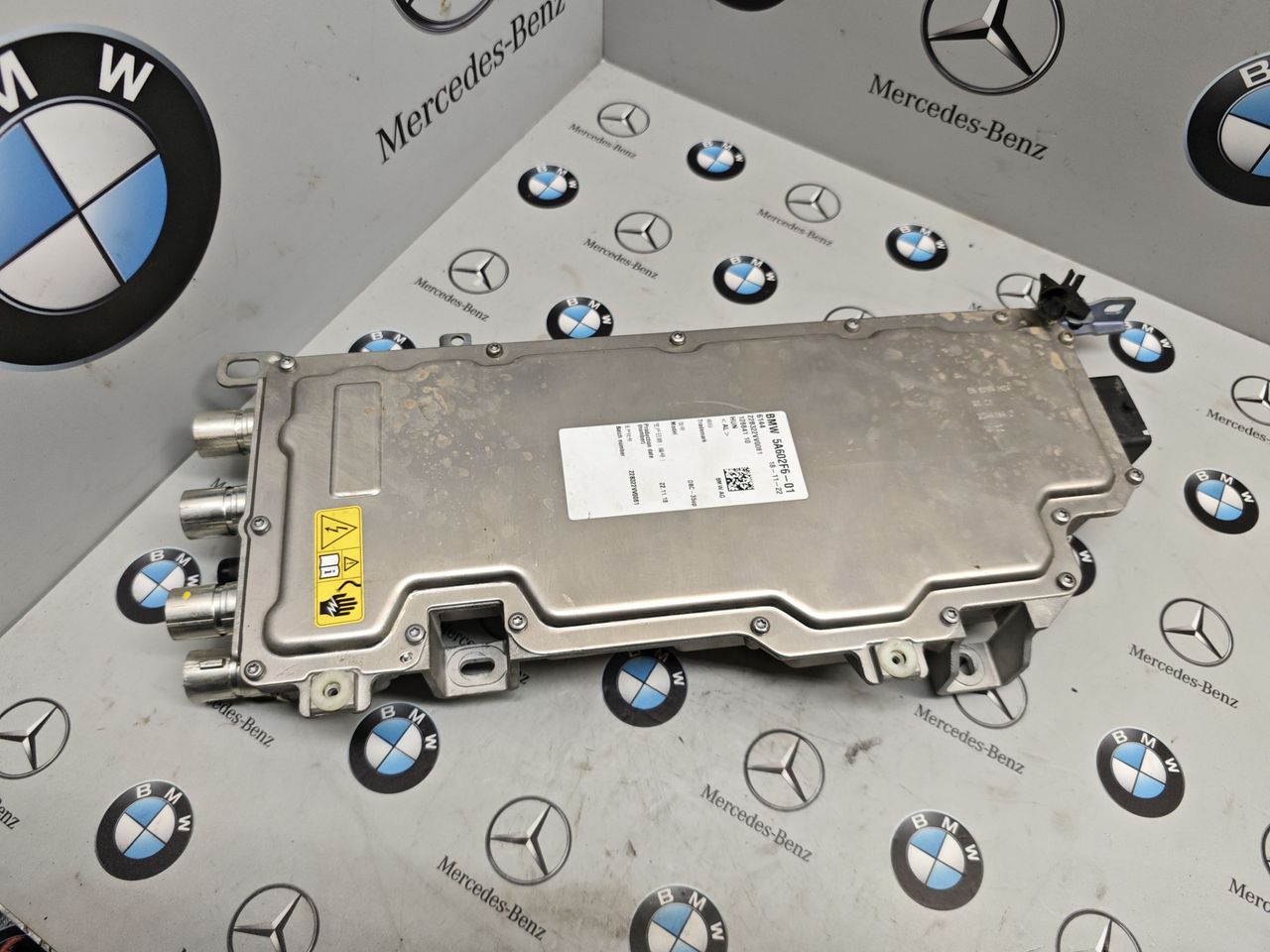 Блок стабилизации напряжения BMW 5 серия G30/G31 [рестайлинг] 2022, 3.0 л., бензин, полный привод, 5A602F6