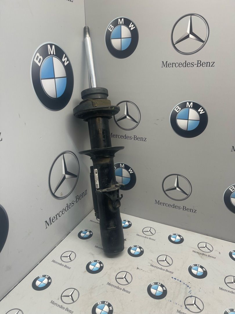 амортизатор передний левый BMW 5 серия G30/G31 [рестайлинг] 2022, 3.0 л., бензин, полный привод, 6866405, F4BA5L801W2