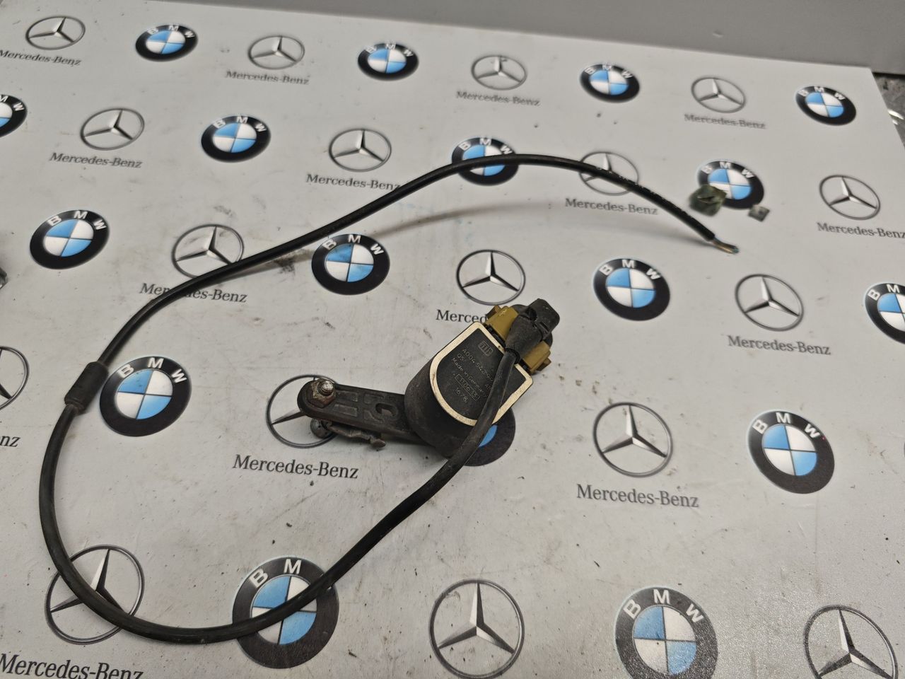 датчик дорожного просвета Mercedes-Benz E-Класс W212 [рестайлинг] 2013, A0045429918