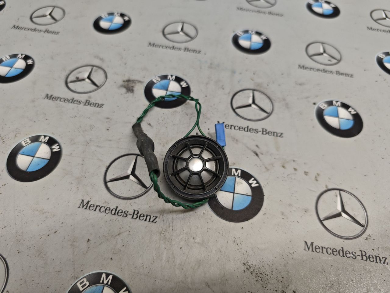 динамик высокочастотный (пищалка) BMW 5 серия F07/F10/F11 2010, 9184794
