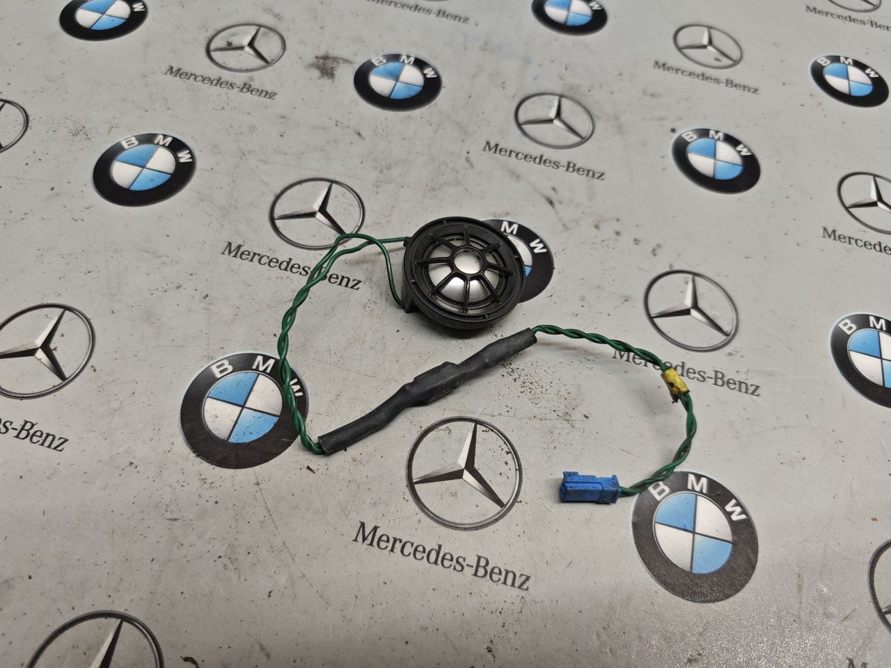 динамик высокочастотный (пищалка) BMW 5 серия F07/F10/F11 2010, 9184794