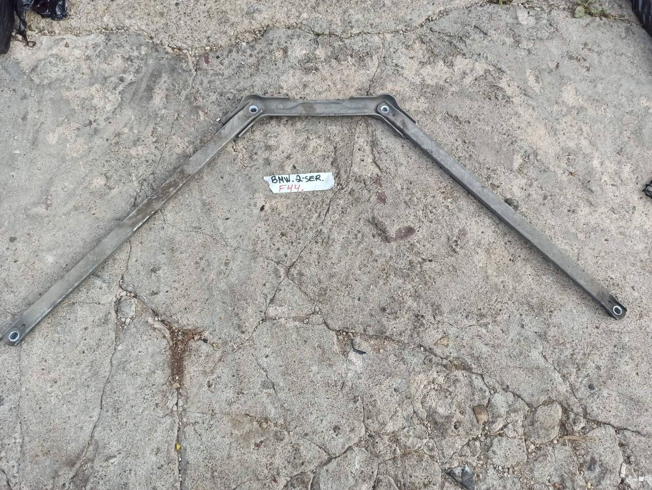 Кронштейн балки BMW 2 серия F44 2020, 2.0 л., бензин, хетчбэк 5 дв., полный привод, 6986207