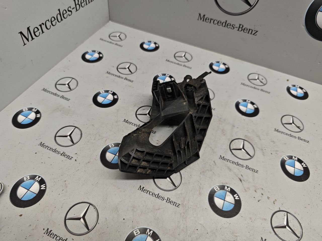 крепление фары правой BMW X5 F15 2017, 3.0 л., N55 B30 A, бензин, АКПП, 6002168