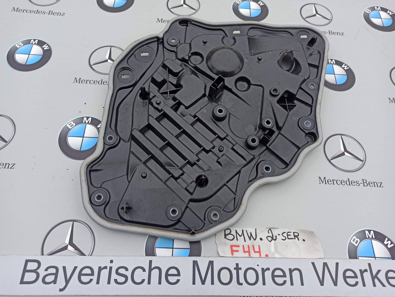 Шумоизоляция двери BMW 2 серия F44 2020, 2.0 л., бензин, хетчбэк 5 дв., полный привод, 7483855