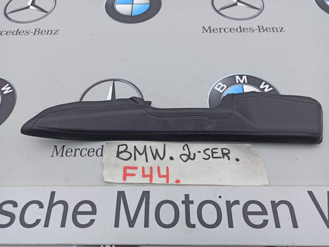 водосток крышки багажника BMW 2 серия F44 2020, 2.0 л., бензин, хетчбэк 5 дв., полный привод, 7477427
