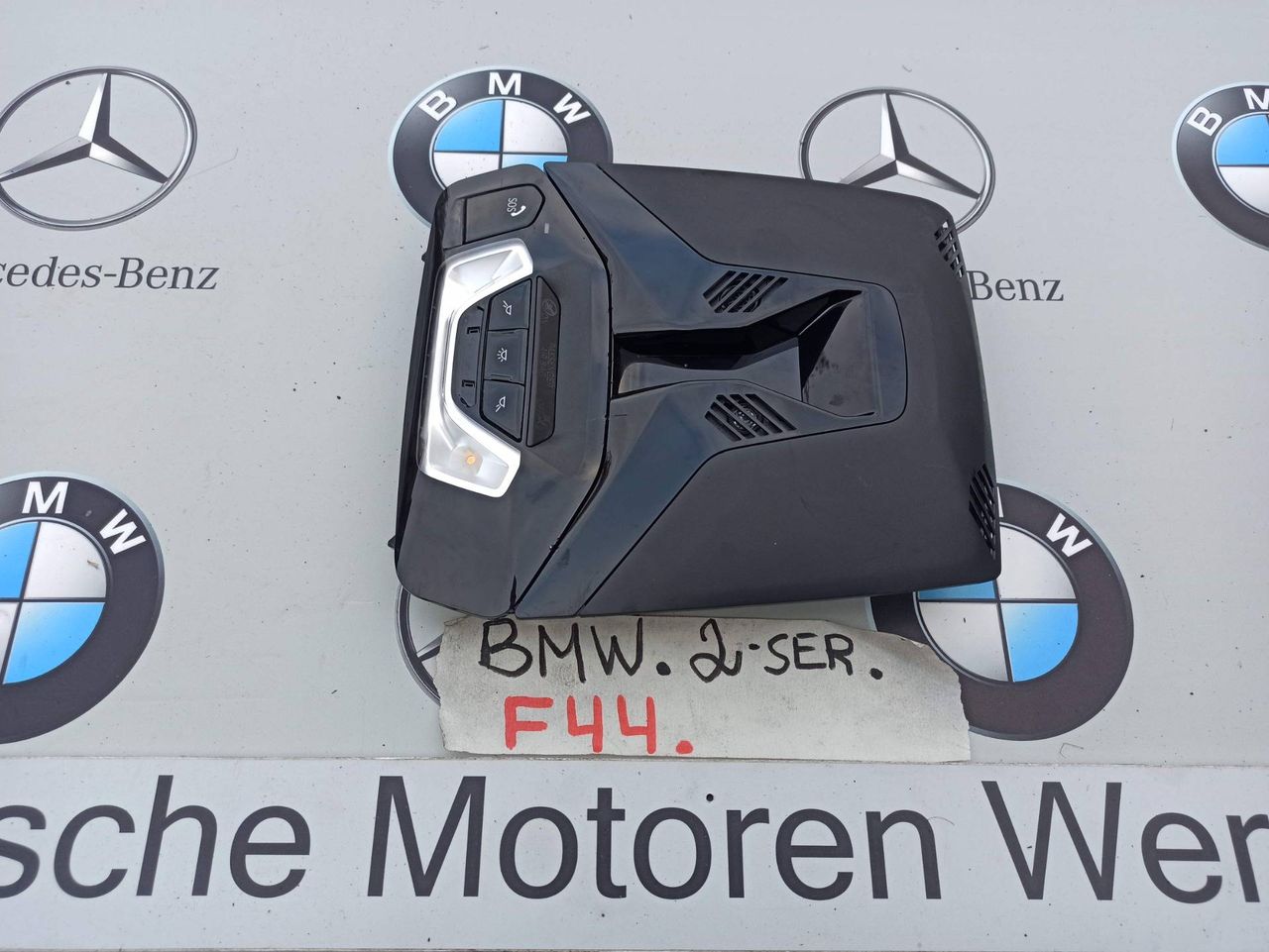 фонарь салона (плафон) BMW 2 серия F44 2020, 2.0 л., бензин, хетчбэк 5 дв., полный привод, 5A34B68