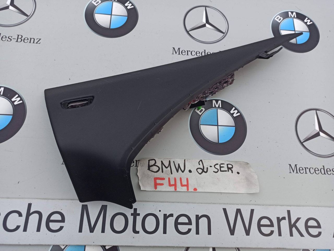 пластик BMW 2 серия F44 2020, 2.0 л., бензин, хетчбэк 5 дв., полный привод, 7475556