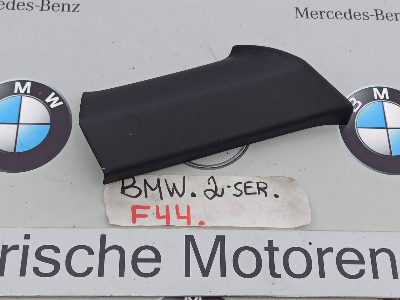 пластик BMW 2 серия F44 2020, 2.0 л., бензин, хетчбэк 5 дв., полный привод, 7475553