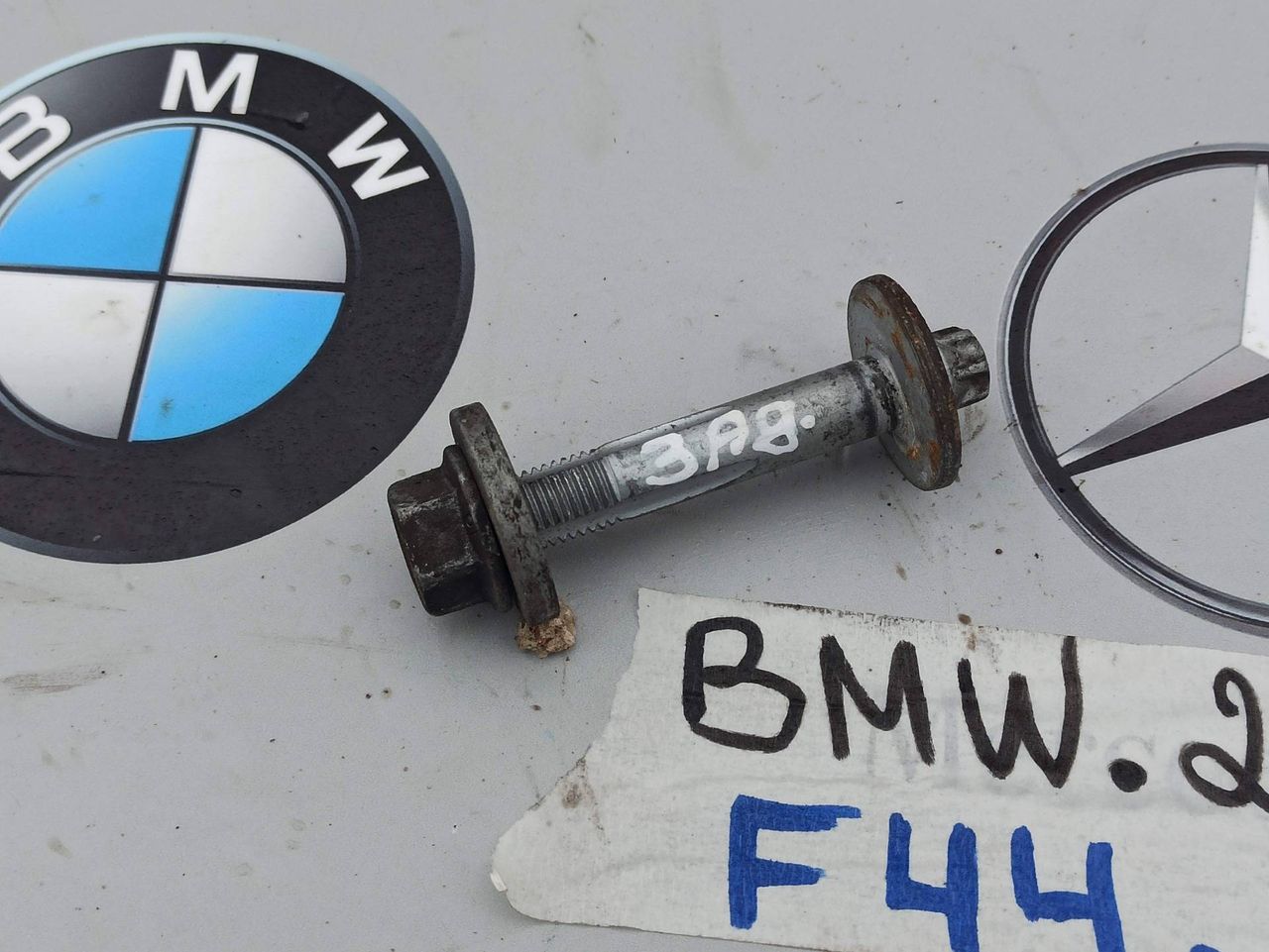 болт развальный BMW 2 серия F44 2020, 2.0 л., бензин, хетчбэк 5 дв., полный привод