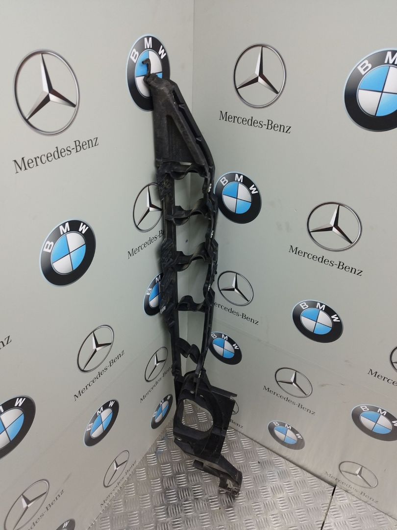 крепление ( кронштейн ) крыла BMW X5 E70 [рестайлинг] 2011, 3.0 л., N55 B30 A, бензин, 7157990
