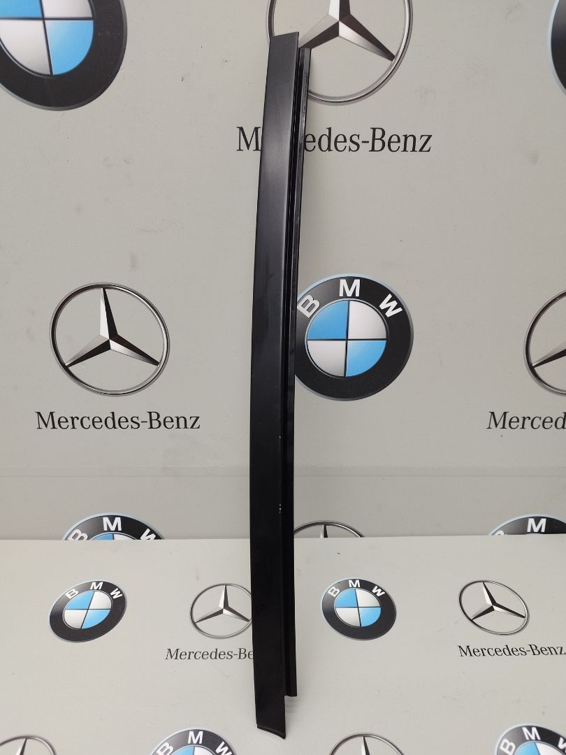 молдинг двери задней левой BMW 7 серия F01/F02 [рестайлинг] 2014, 3.0 л., N55 B30 A, бензин