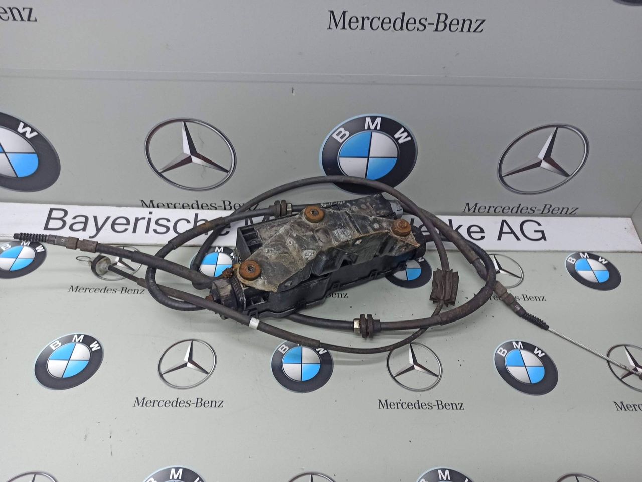 электроручник BMW X6 F16 2016, 3.0 л., бензин, правый руль, 6864546