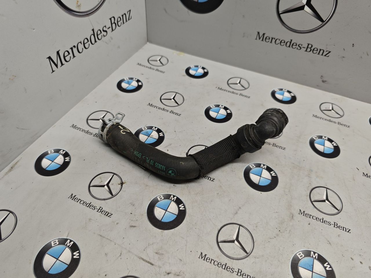 патрубок радиатора BMW 5 серия G30/G31 [рестайлинг] 2022, 3.0 л., бензин, полный привод, 9299627