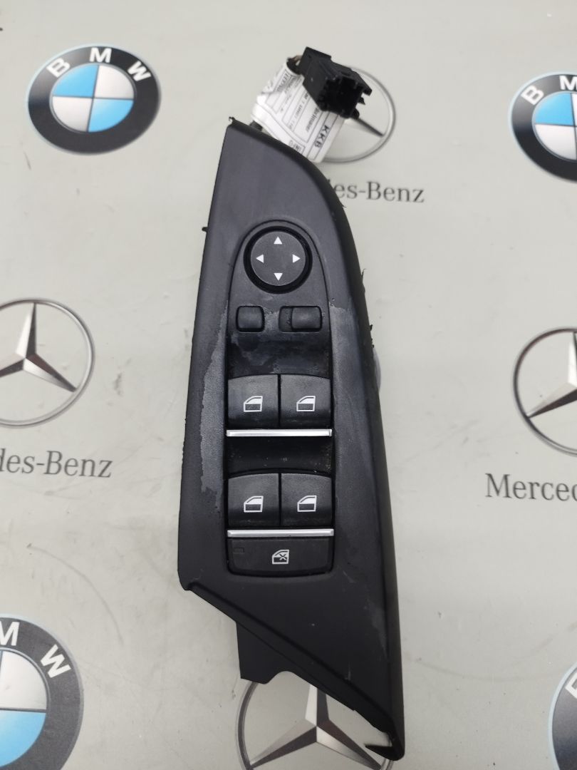 кнопка стеклоподъемника двери BMW X3 F25 2012, 3.0 л., N52 B30 A, бензин, 9208111