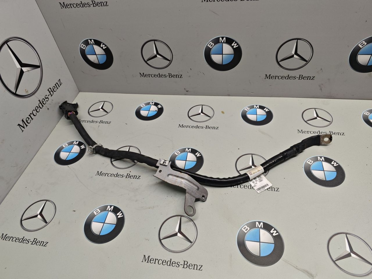 провод высоковольтный Mercedes-Benz C-Класс W205 [рестайлинг] 2018, 1.5 л., M264 E15, бензин, A2055402580