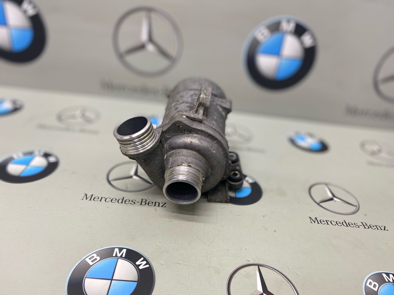 помпа BMW X3 F25 2012, 3.0 л., N52 B30 A, бензин, 7583836