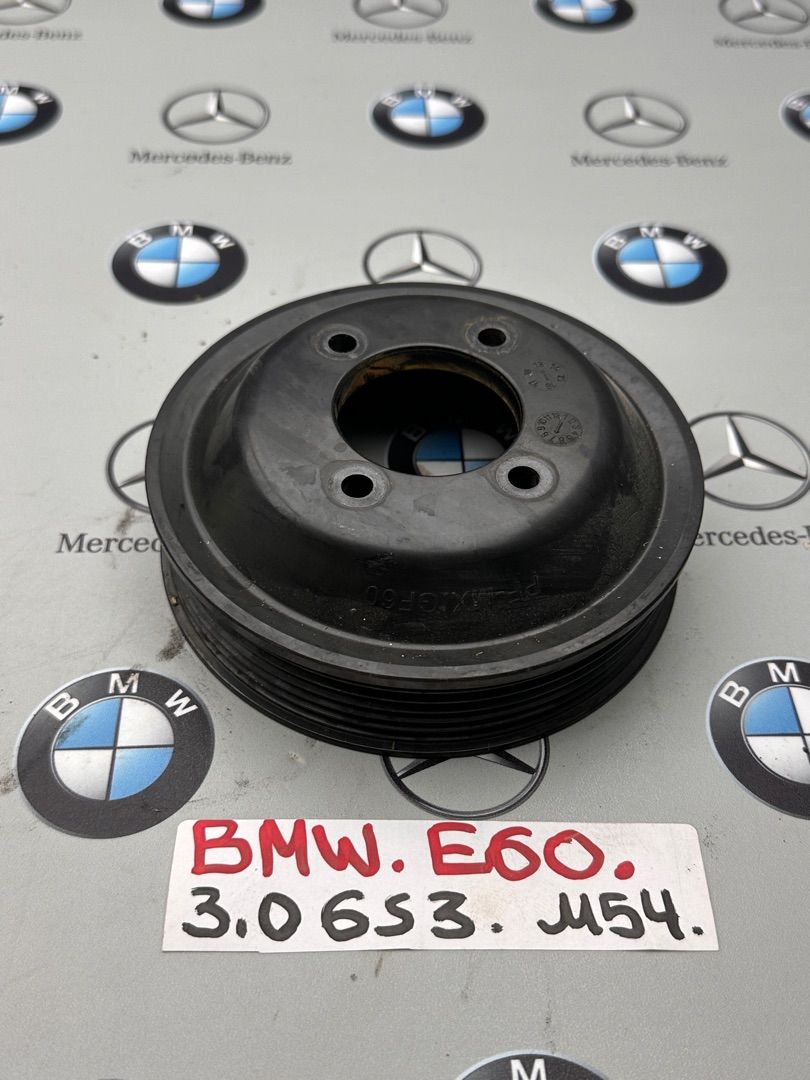 шкив помпы BMW 5 серия E60/E61 2005, 3.0 л., M54 B30 (306S3), бензин, 1436590