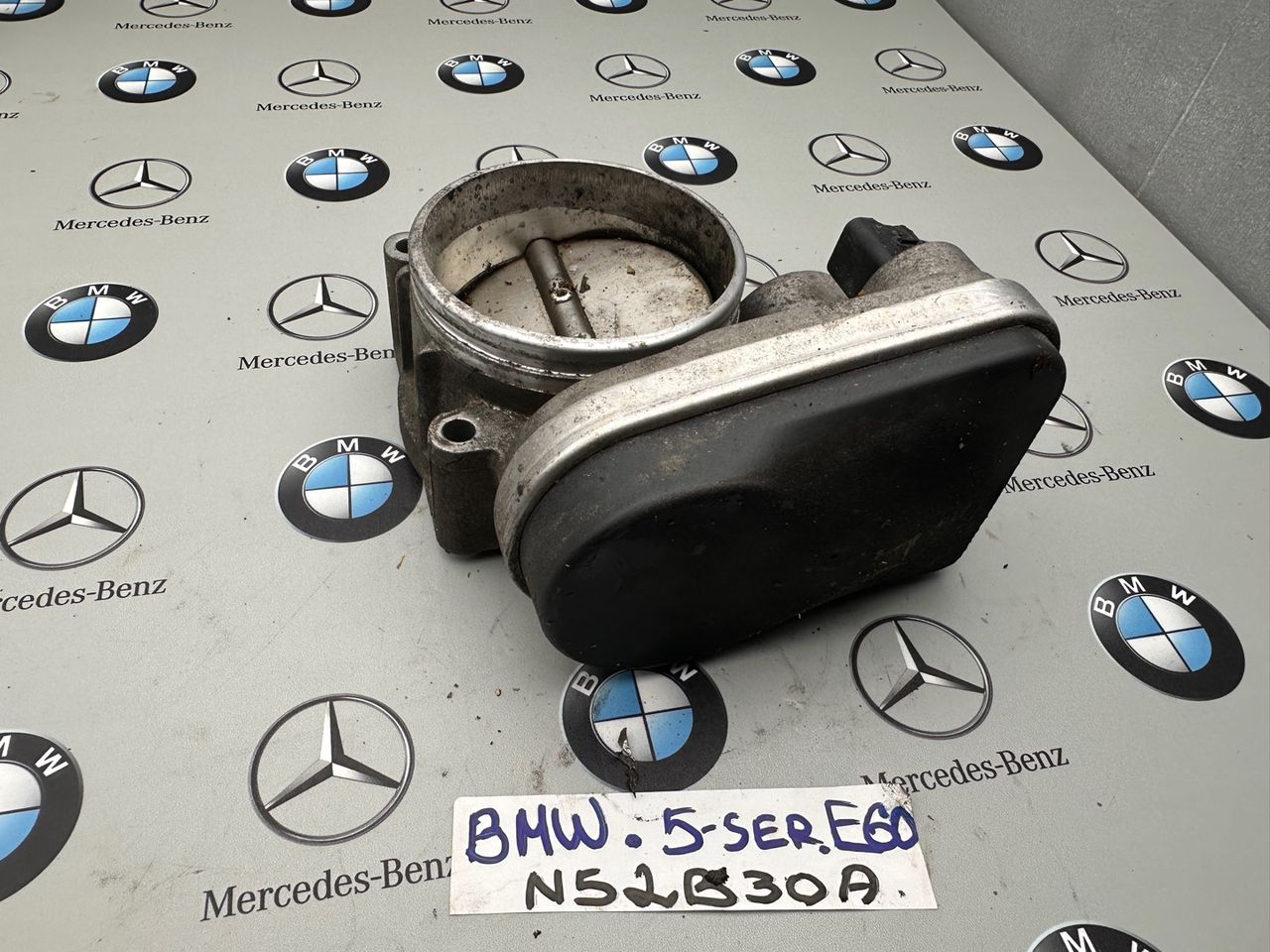 заслонка дроссельная BMW 5 серия E60/E61 [рестайлинг] 2007, 3.0 л., N52 B30 A, бензин, 7516946
