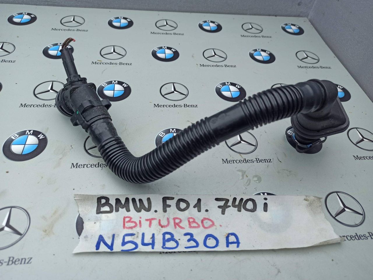 трубка вентиляции картерных газов BMW 7 серия F01/F02 2010, 3.0 л., N54 B30 A, бензин, 7574114