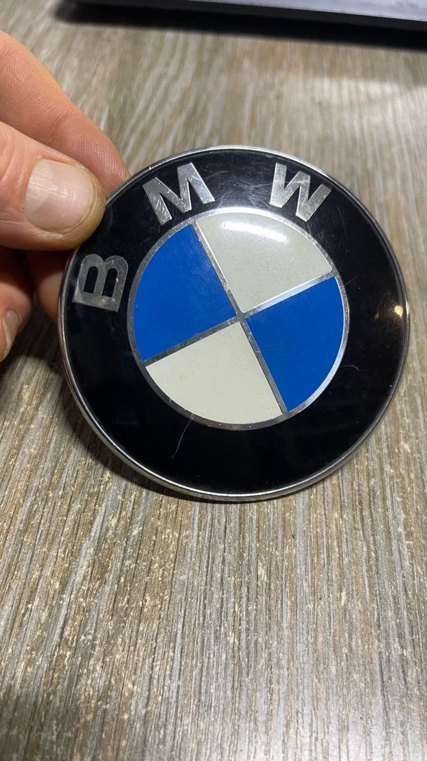 эмблема BMW X5 E70 2009, 3.0 л., бензин, АКПП, седан, 8132375, 51148132375