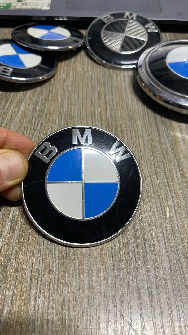эмблема BMW 3 серия F30/F31/F34 2013, 8219237