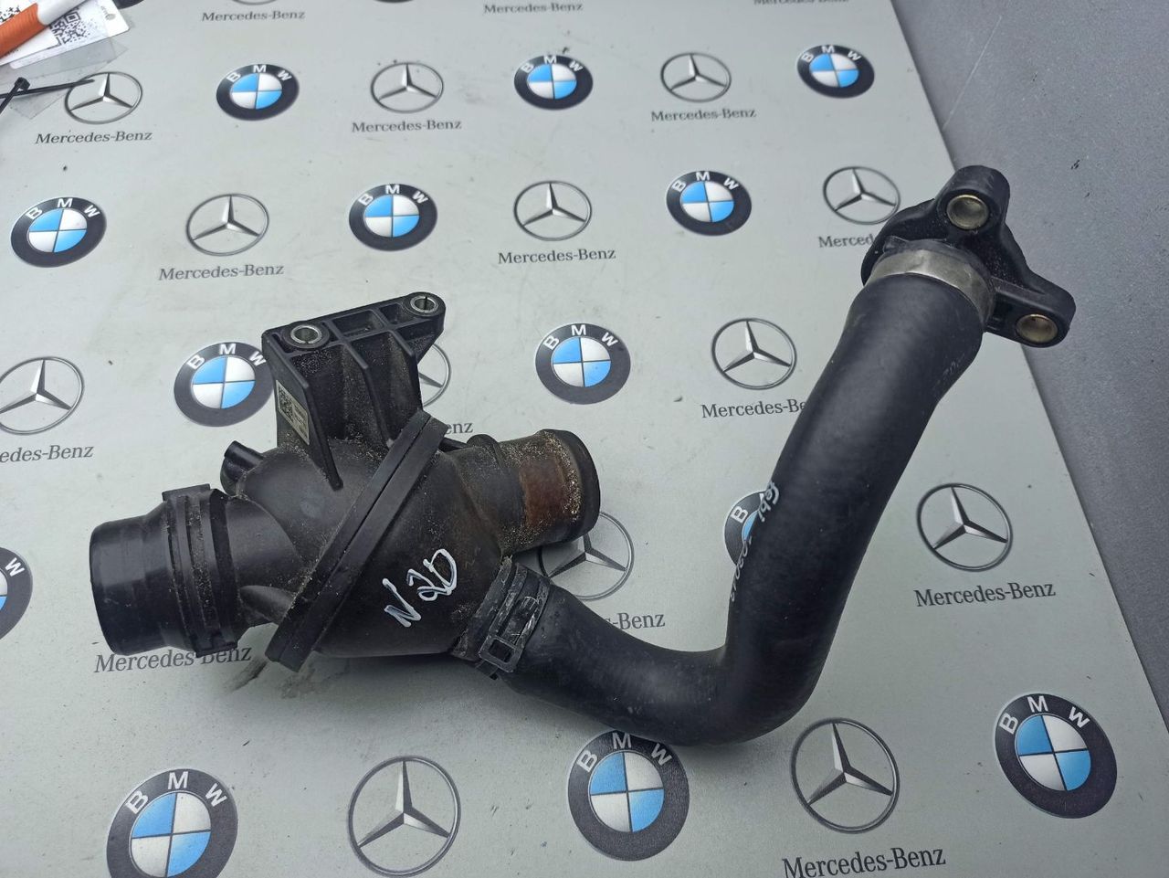 корпус термостата BMW 5 серия F07/F10/F11 2012, 2.0 л., N20 B20 B, бензин, 6371059, 6601544, 6644619, 5603485