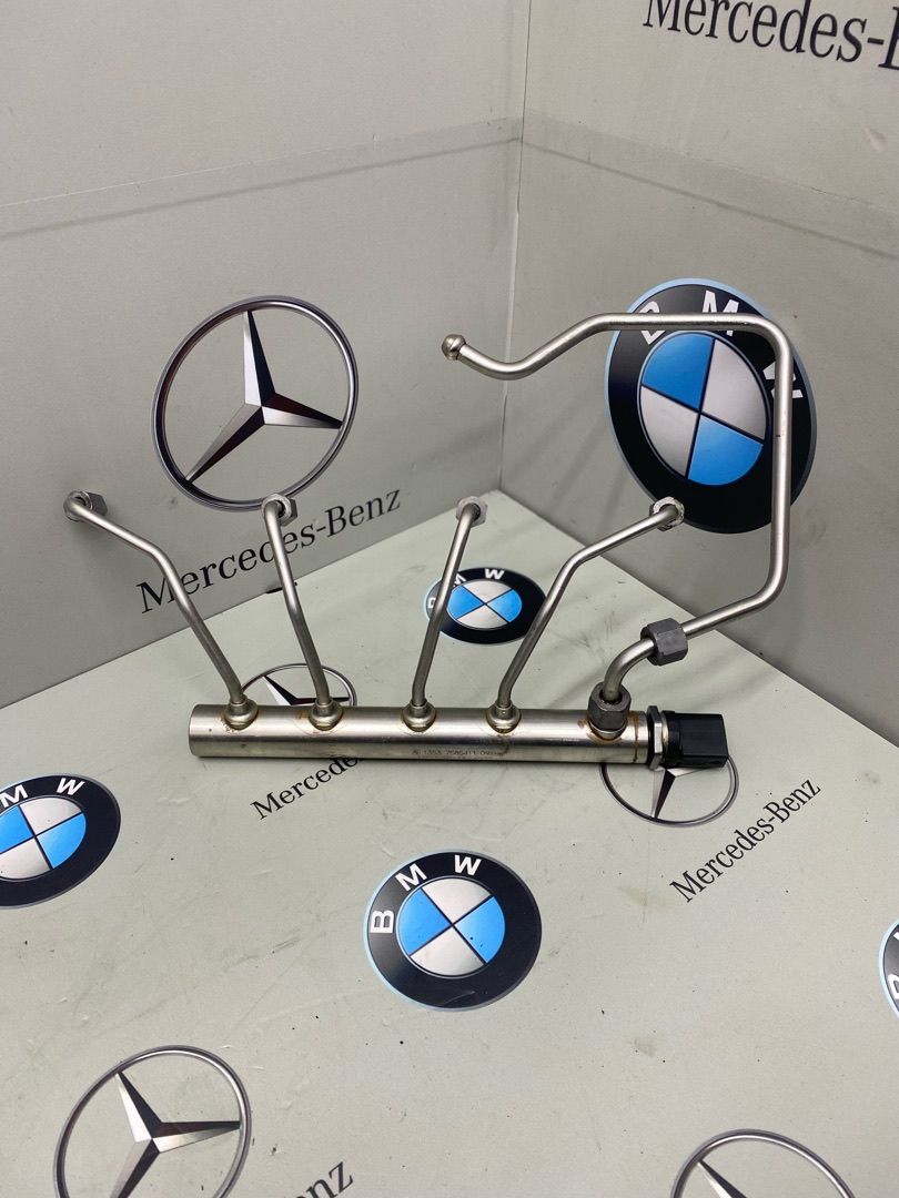 топливная рампа BMW X1 E84 [рестайлинг] 2012, 2.0 л., N20 B20 A, бензин, 7585411