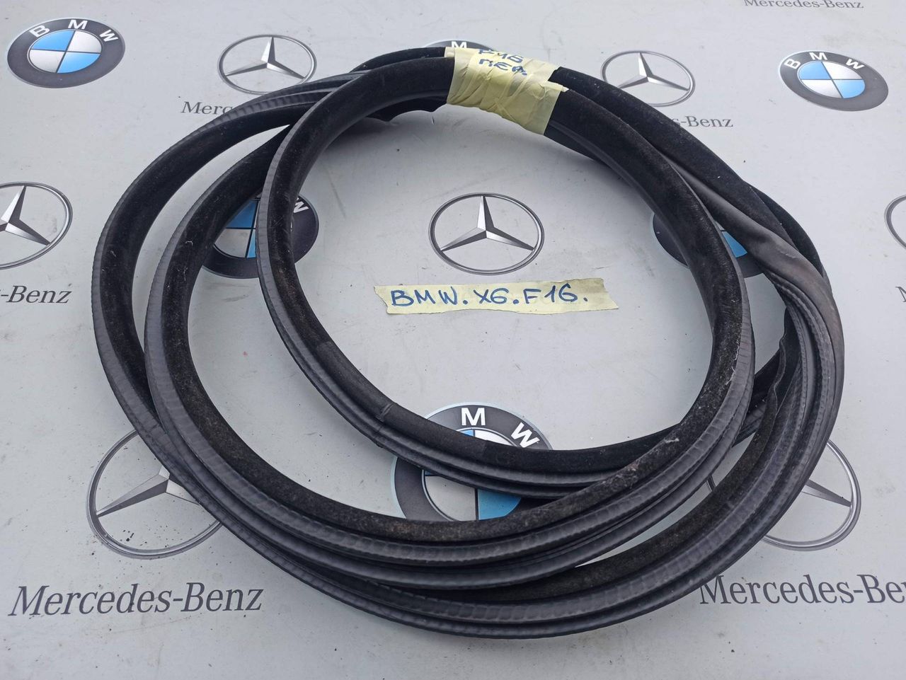 уплотнитель двери BMW X6 F16 2016, 3.0 л., бензин, правый руль, 7317823