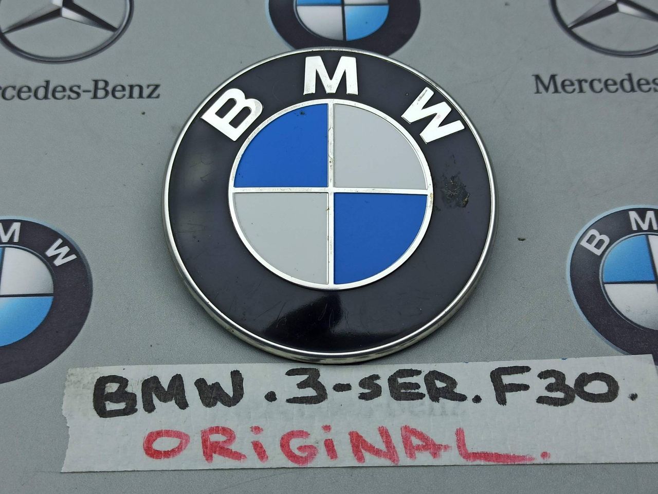 эмблема BMW 3 серия F30/F31 [рестайлинг] 2016, 8219237