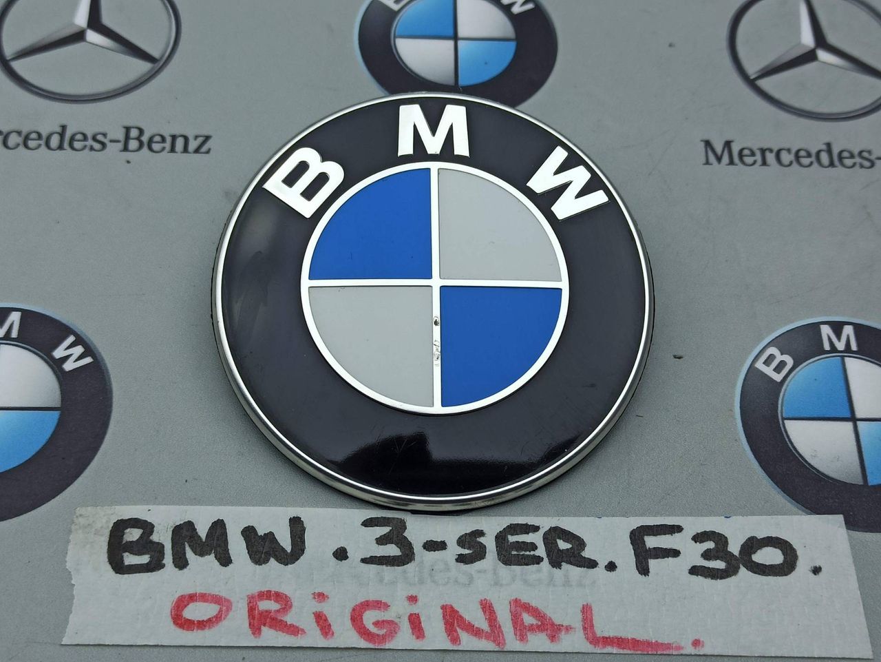 эмблема BMW 3 серия F30/F31 [рестайлинг] 2016, 8219237