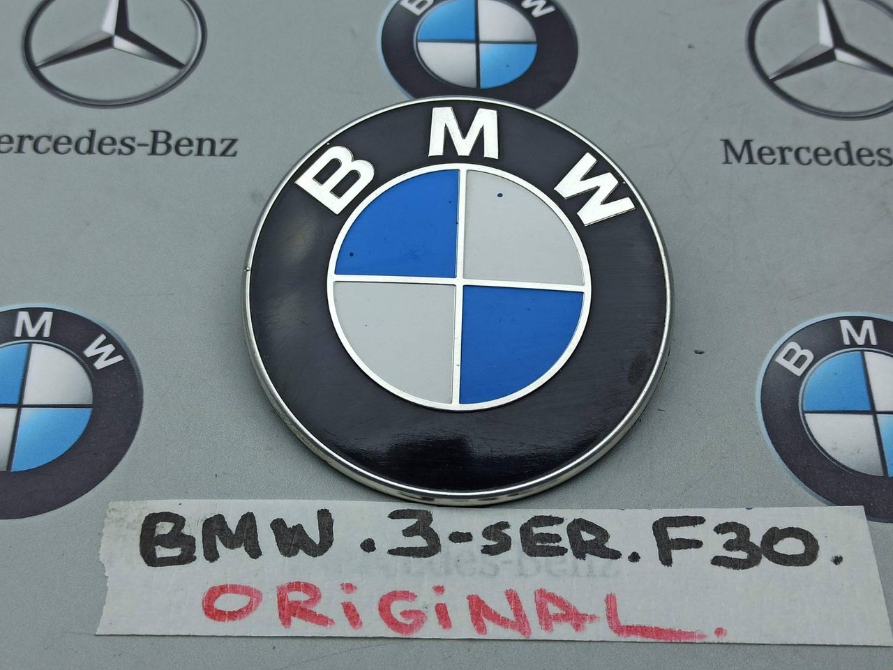 эмблема BMW 3 серия F30/F31 [рестайлинг] 2016, 8219237