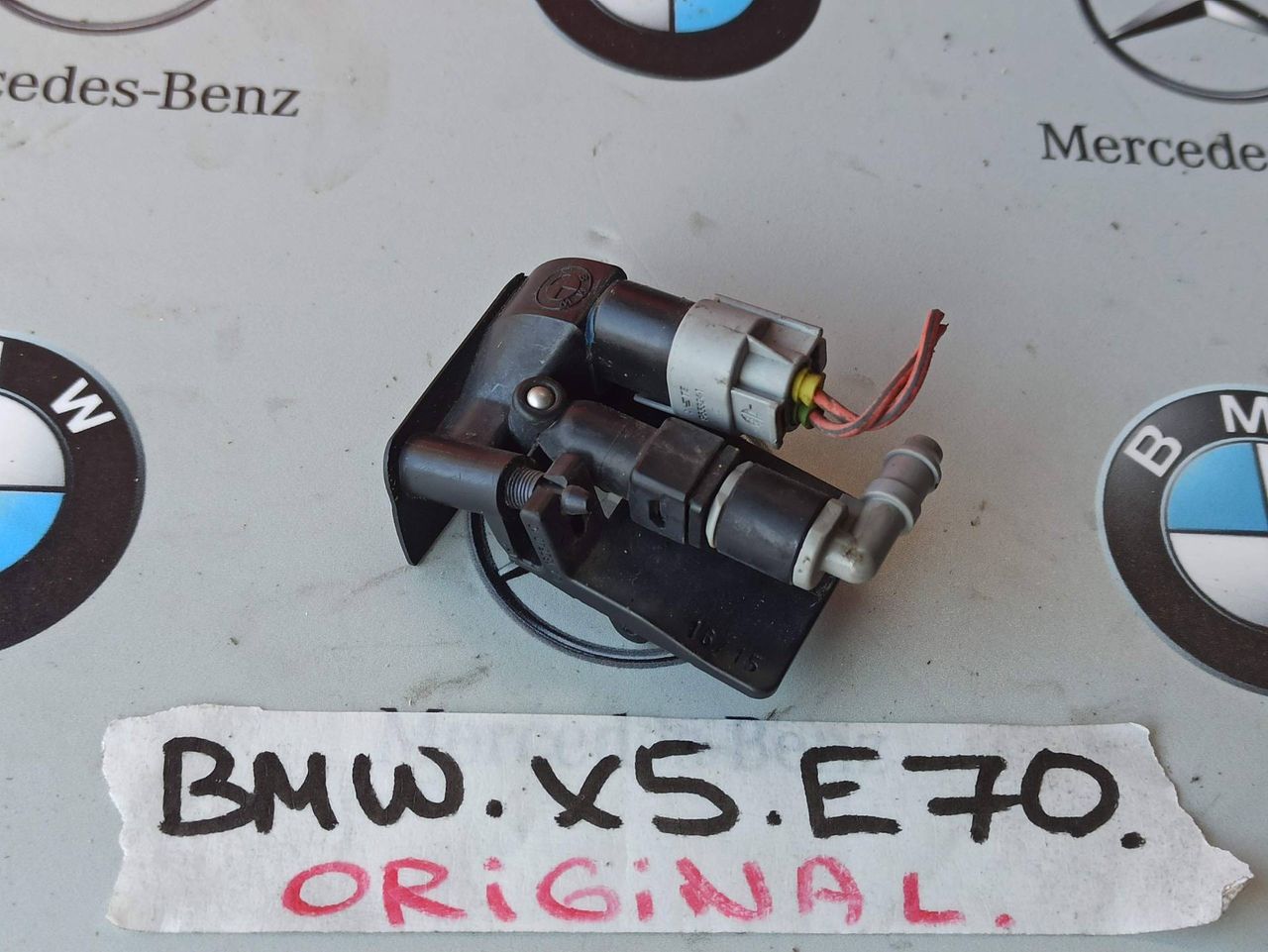 форсунка омывателя лобового стекла BMW X5 E70 2009