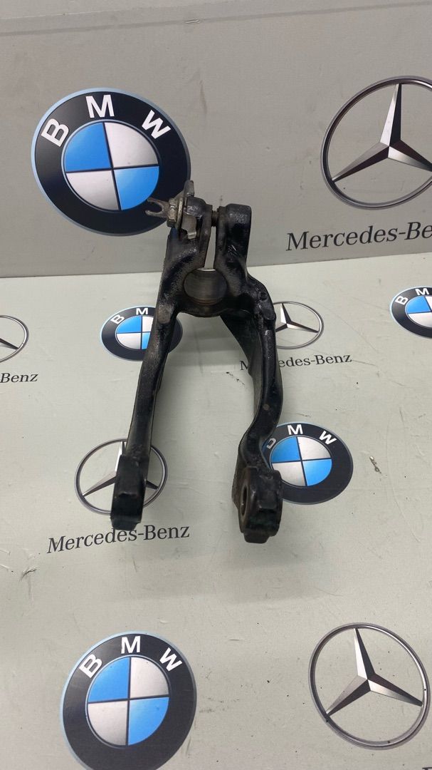 крепление амортизатора BMW X5 E70 [рестайлинг] 2012, 3.0 л., N57 D30 A, дизель, 6775086