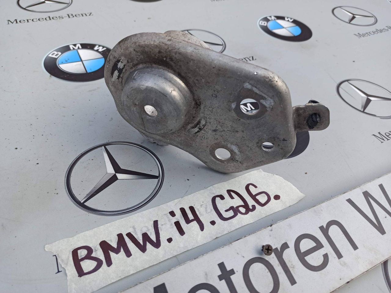 кронштейн (крепление) BMW i4 G26 2022, электро, АКПП, 6895227