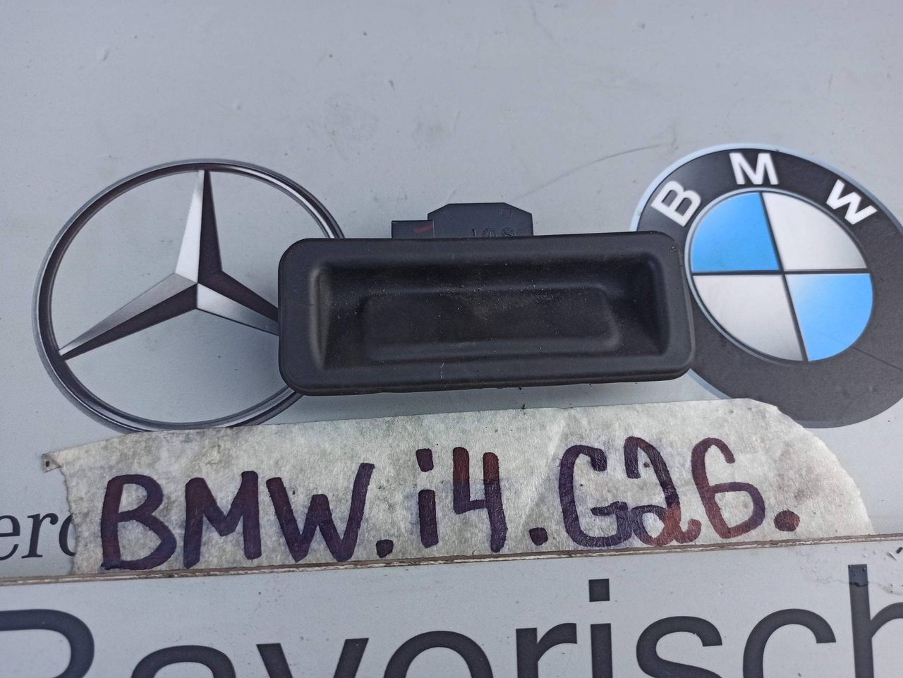 кнопка открытия багажника BMW i4 G26 2022, электро, АКПП, 8492533