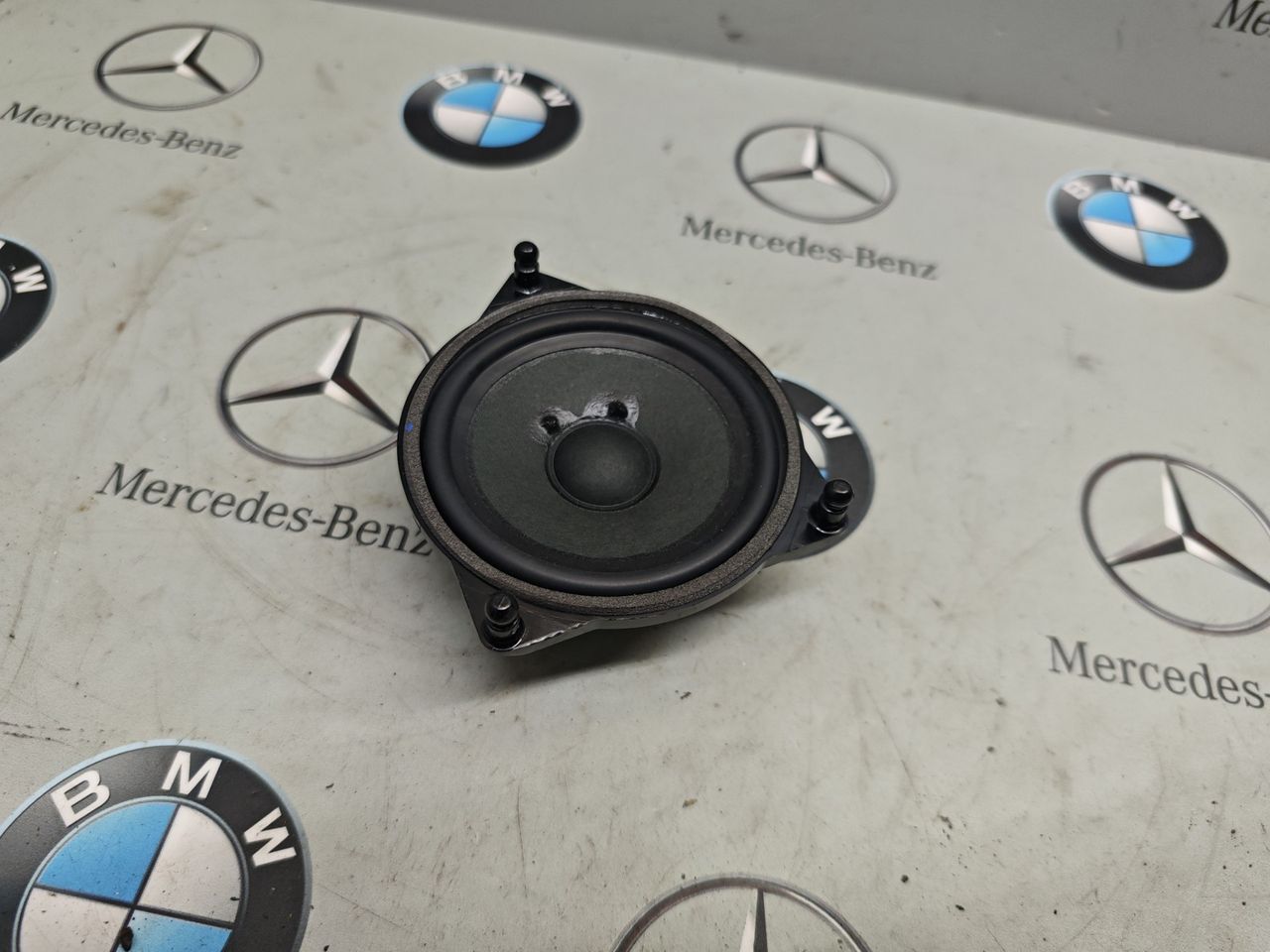 динамик двери Mercedes-Benz GLC-Класс X253 [рестайлинг] 2020, 2.0 л., M264.920, бензин, полный привод, правый руль, A2228200202