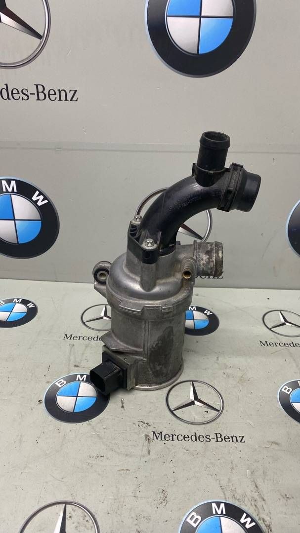 помпа Mercedes-Benz E-Класс W213/S213/C238/A238 2019, 2.0 л., M 274.920, бензин, A2742002700