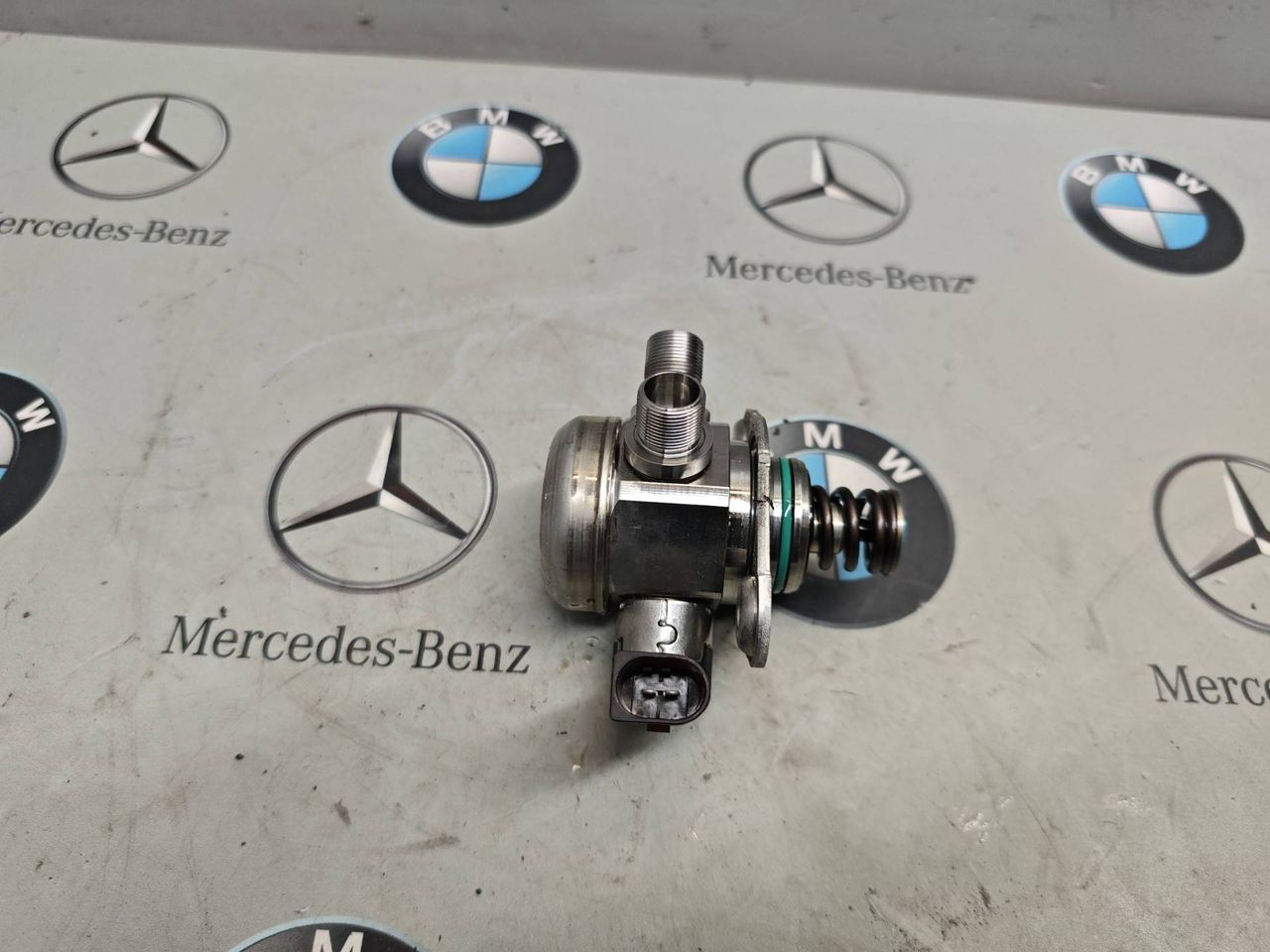 ТНВД Mercedes-Benz GLC-Класс X253 [рестайлинг] 2020, 2.0 л., M264.920, бензин, полный привод, правый руль, A2640701200