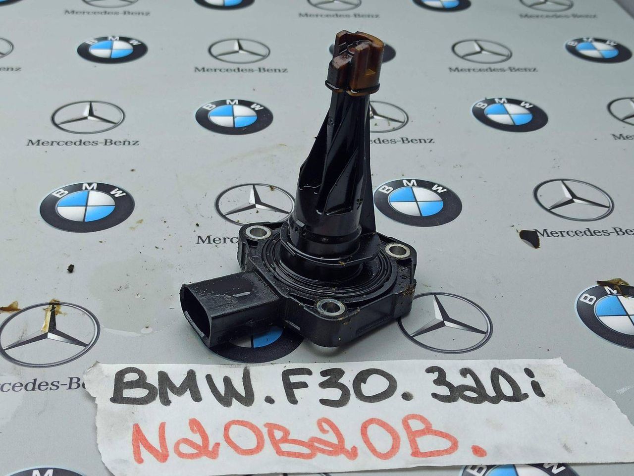 датчик уровня масла BMW 3 серия F30/F31/F34 2014, 2.0 л., N20 B20 B, бензин, 7598860
