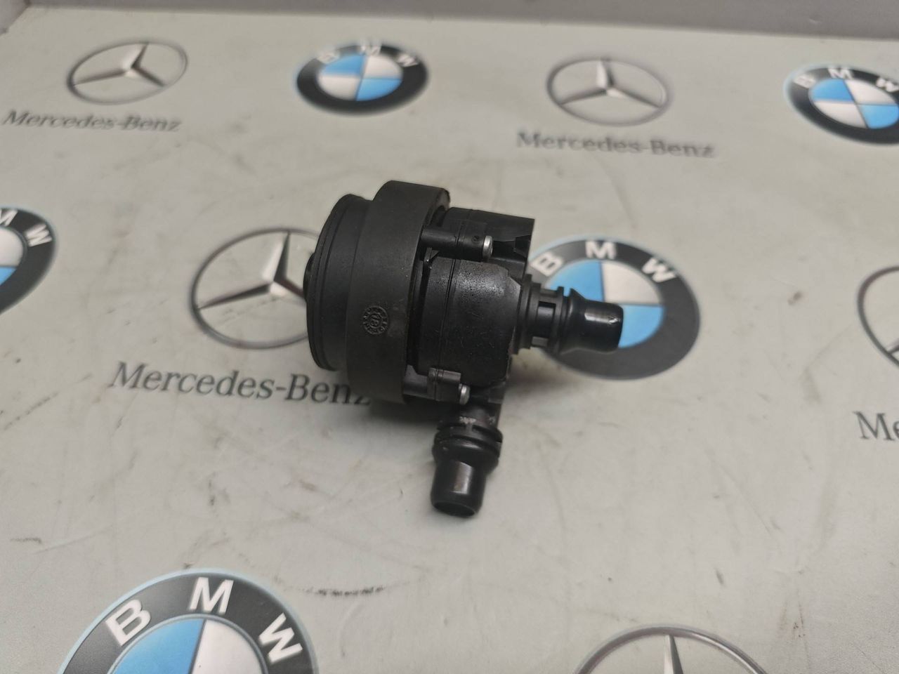 насос антифриза дополнительный BMW 6 GT G32 2019, 3.0 л., B58B30, бензин, 8605322