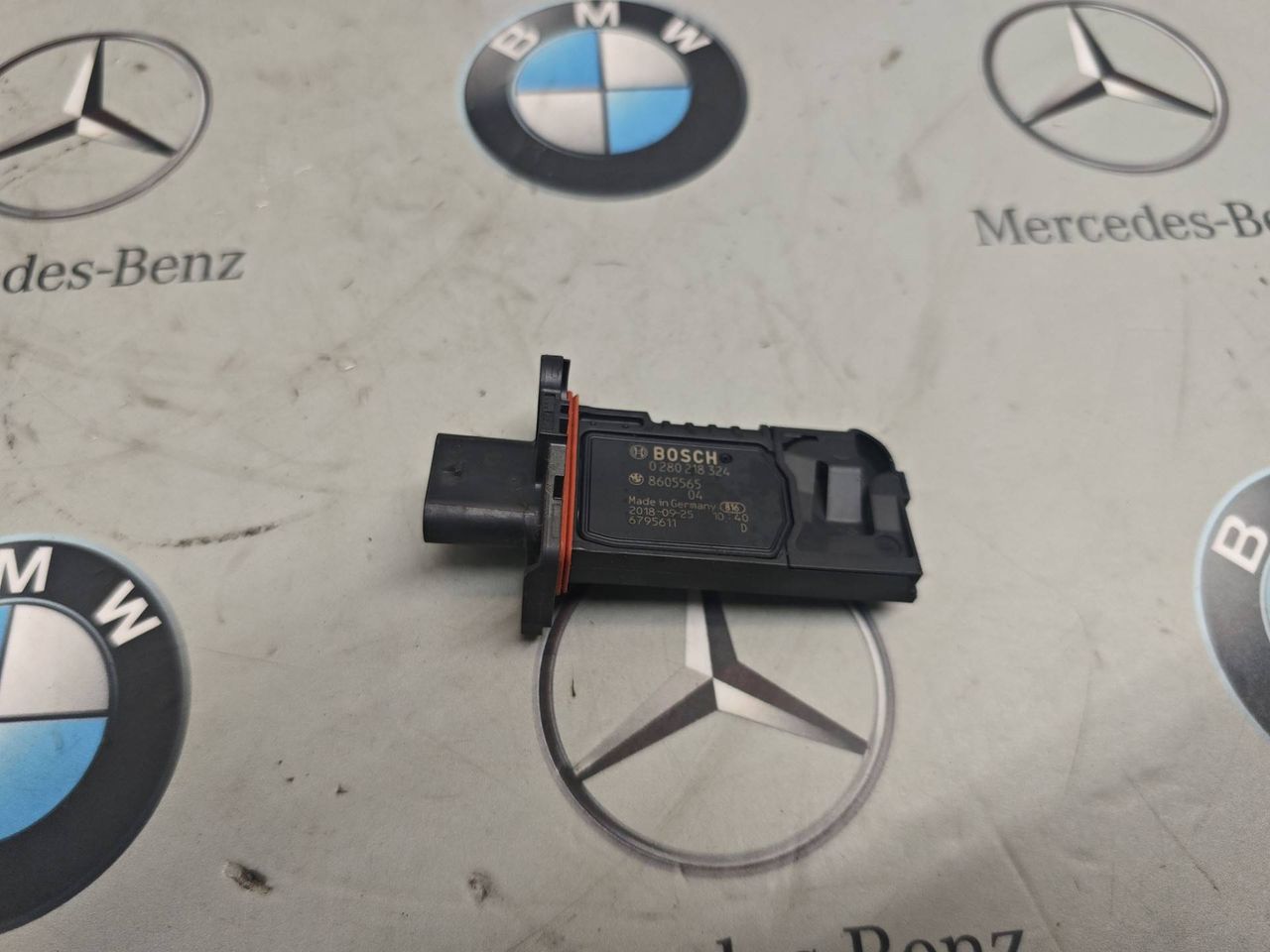 расходомер воздуха BMW 6 GT G32 2019, 3.0 л., B58B30, бензин, 8605565