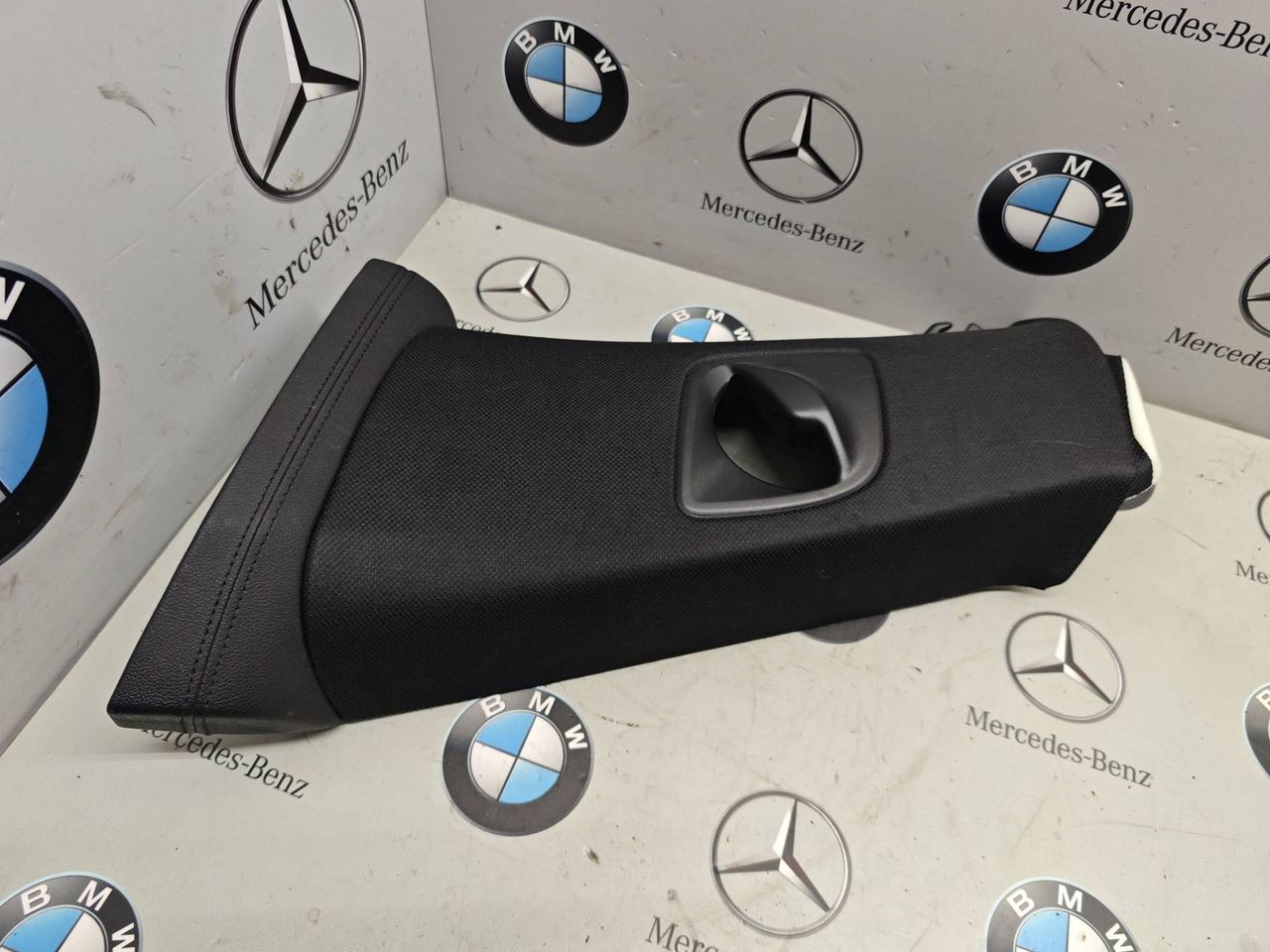 обшивка стойки центральной левой BMW 6 GT G32 2019, 3.0 л., B58B30, бензин, 7380681