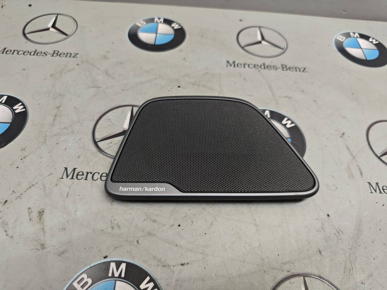 Накладка (сетка) динамика BMW 6 GT G32 2019, 3.0 л., B58B30, бензин, 2874802