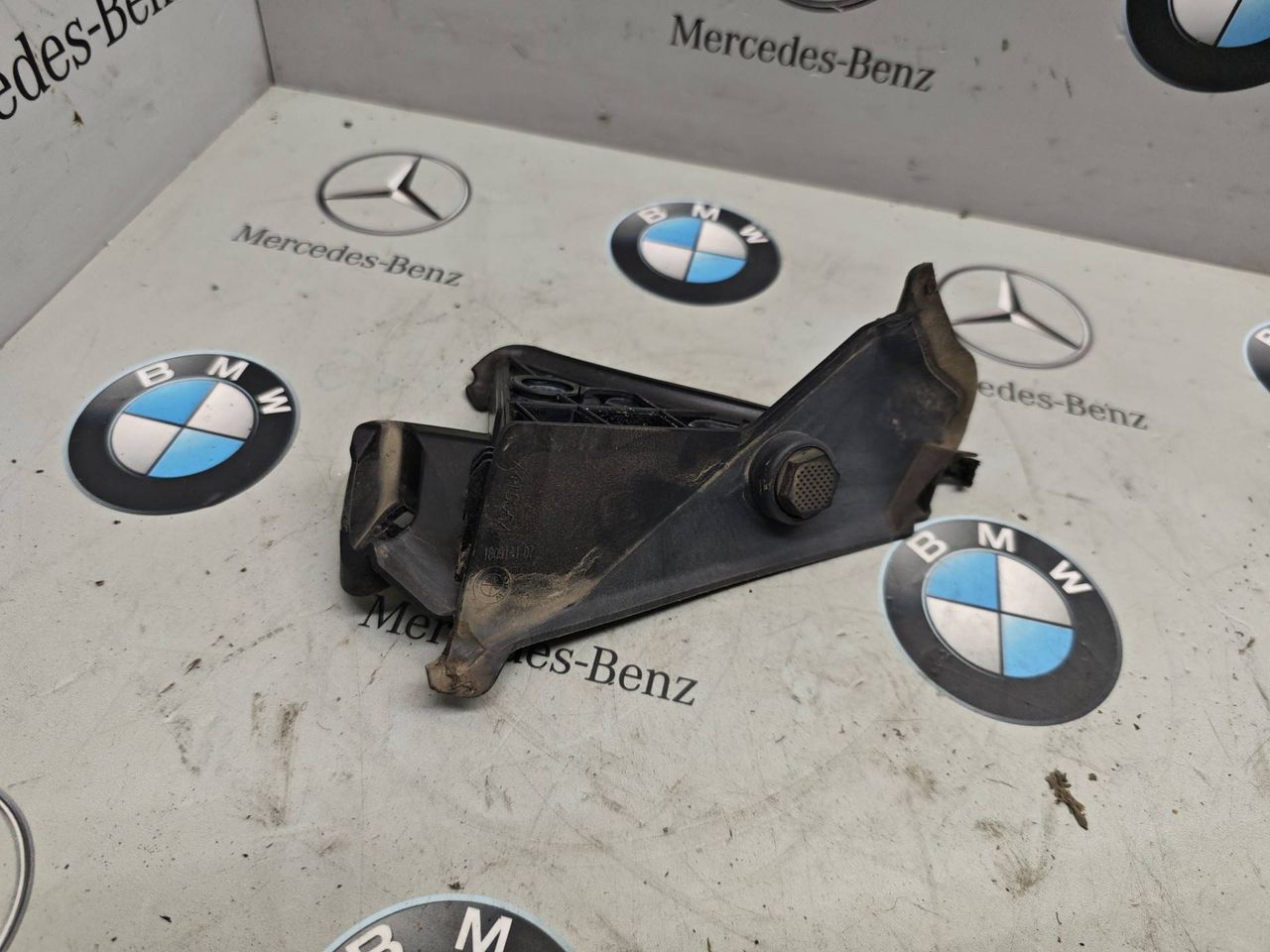кронштейн (крепление) BMW 6 GT G32 2019, 3.0 л., B58B30, бензин, 7415354