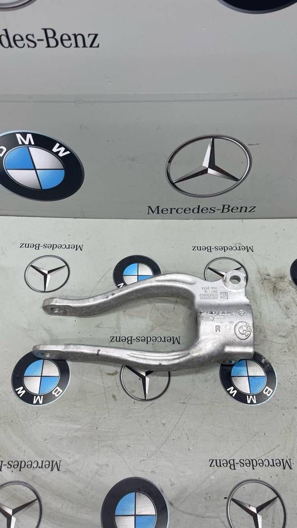 вилка амортизатора BMW 6 GT G32 2019, 3.0 л., B58B30, бензин, 6861200