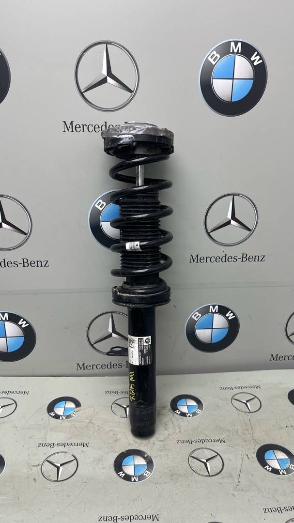амортизатор передний правый BMW 6 GT G32 2019, 3.0 л., B58B30, бензин, 6871996, 3136871996